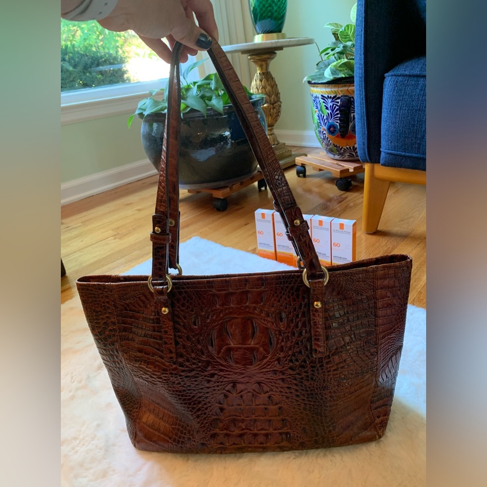 2 tote bags